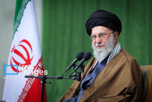 دیدار دستاندرکاران کنگره بزرگداشت شهدای استان البرز با رهبر انقلاب