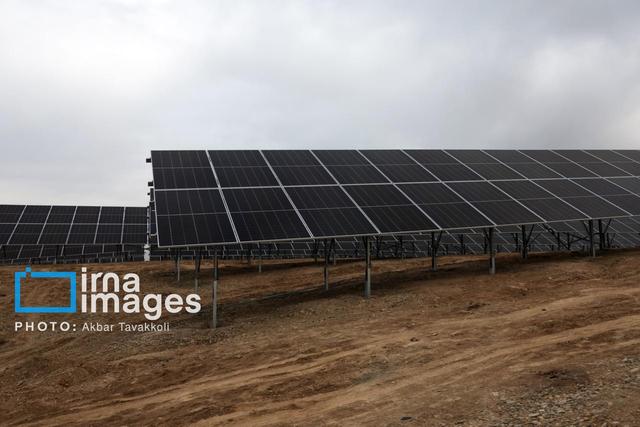 نیروگاه خورشیدی اداره‌کل منابع طبیعی اصفهان افتتاح شد