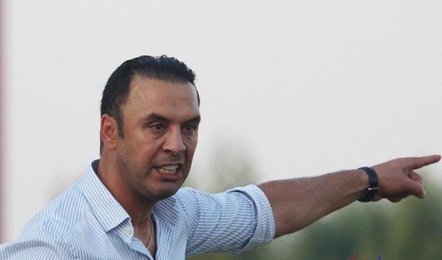 حمله پاشازاده به یک استقلالی: به درد دسته دوم هم نمی‌خوری؟