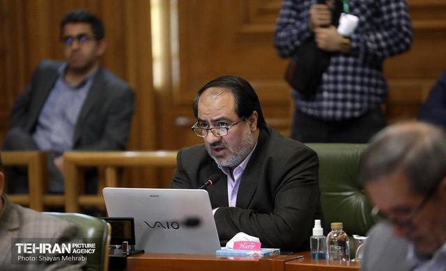 حق نداریم در شورا که هزینهاش از جیب مردم است نطق سیاسی و انتخاباتی کنیم