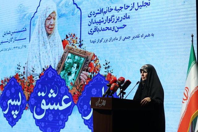 مادران شهدا مادری را از سطح فردی به سطح اجتماعی، تمدنی و تاریخی توسعه می‌دهند