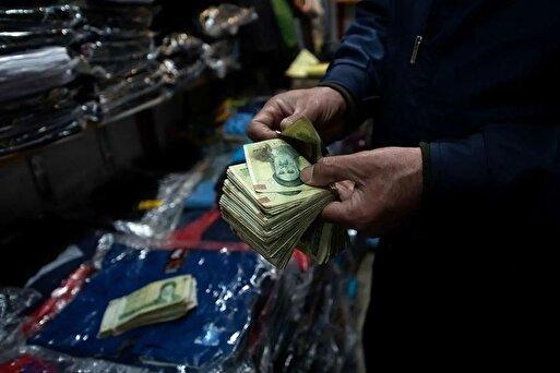 ۲ دلیل عمده‌ای که سبب شد دلار و اقتصاد ایران به چنین حال و روزی بیفتد / رحمان سعادت، اقتصاددان پاسخ می‌دهد