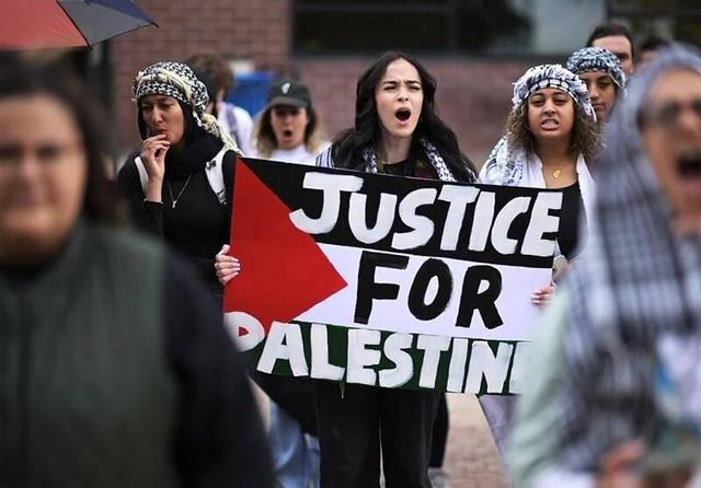 به خاطر حضور اسرائیل، جایزه نمی‌گیرم