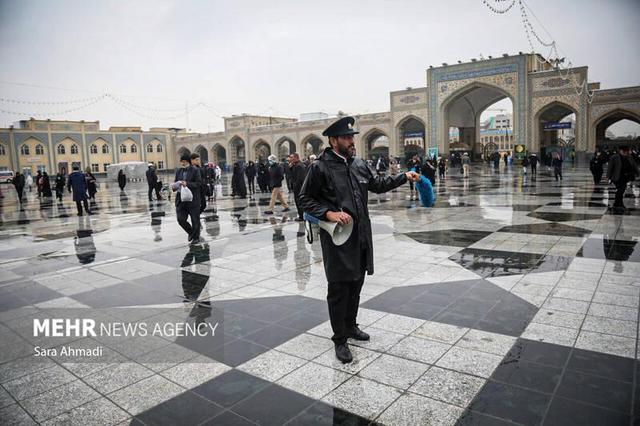 فیلم/ بارش باران در حرم مطهر امام رضا(ع)