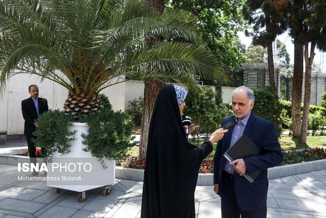 وزیر دادگستری: با تخلفات در بازار برخورد می‌کنیم