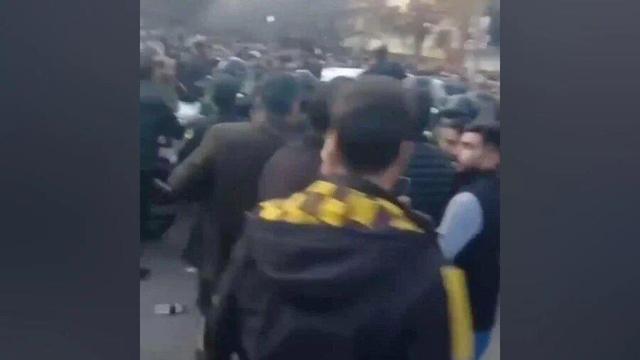 ببینید | تصاویر تازه از چاقو خوردن فرمانده نیروی انتظامی مشهد در مراسم هفتم خسرو علیکردی