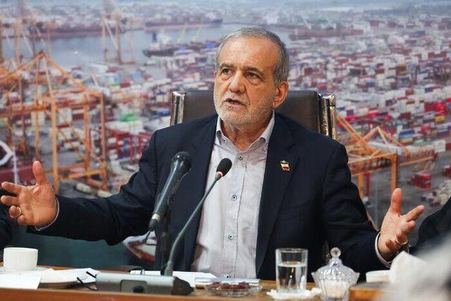 تاکید پزشکیان بر تسریع در اجرای قرارداد توسعه میدان نفتی آزادگان