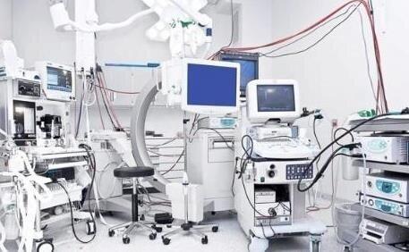 تغییر ارز تجهیزات پزشکی باید بدون فشار مالی به بیماران باشد