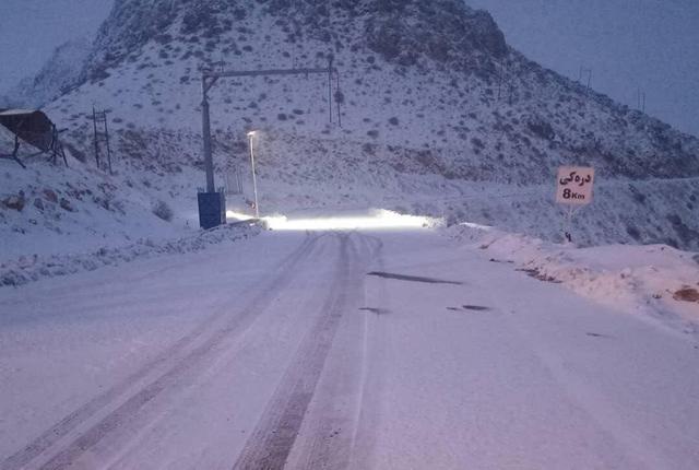 تردد در گردنه سالانه با زنجیرچرخ امکانپذیر است