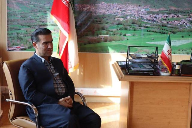 فرماندار سروآباد: گسترش بیمه روستایی، پشتوانه‌ای برای توسعه پایدار است