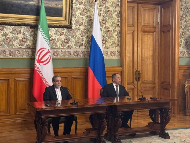 امضای تفاهم نامه همکاری میان دو وزارتخانه ایران و روسیه