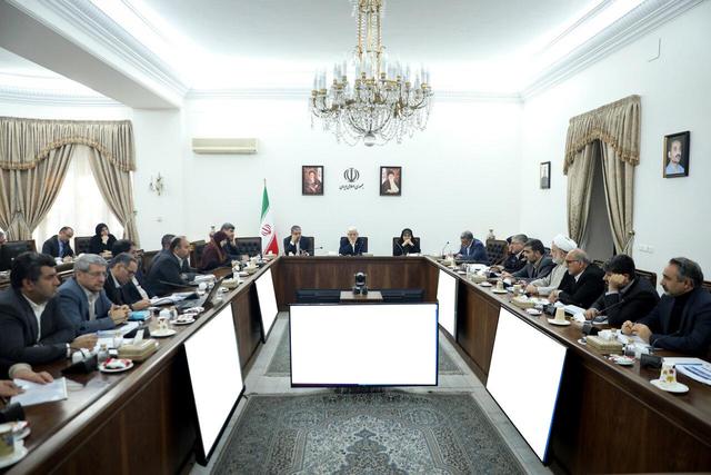 عارف: کاهش ۱۰ درصدی تلفات جاده‌ای، تکلیفی قانونی است