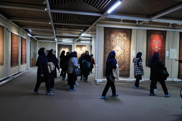 موزه فرش ایران؛ سفری در نقش‌های ماندگار