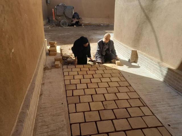 انجام عملیات مرمت در بافت تاریخی مروست