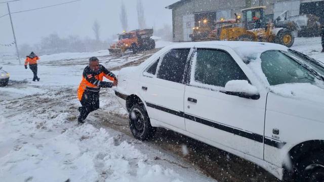 جاده‌های اصلی جنوب کرمان باز و سه محور فرعی مسدود است