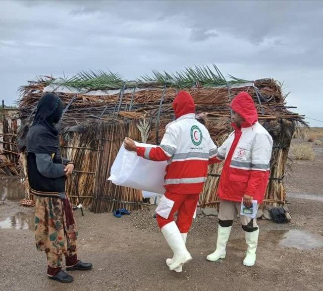 امدادرسانی هلال‌احمر کرمان به بیش از ١۴٠٠ نفر در حوادث جوی