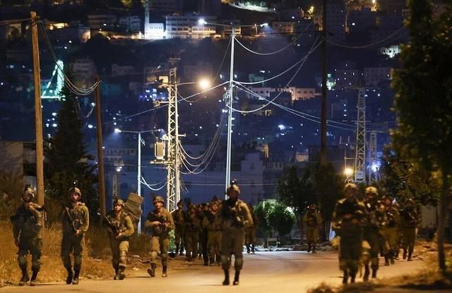 تجاوز نظامیان صهیونیست به مناطق مختلف کرانه باختری