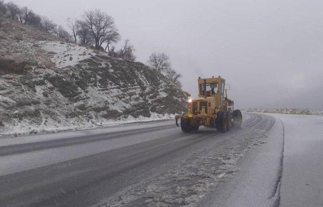 سرپرست راهداری استان: ۹۰ کیلومتر از راههای ایلام برفروبی شد