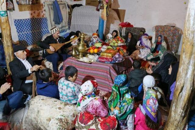 آذربایجان در چیله گئجه‌سی؛ از چیله قارپیزی تا افسانه‌های کوراوغلو و پری