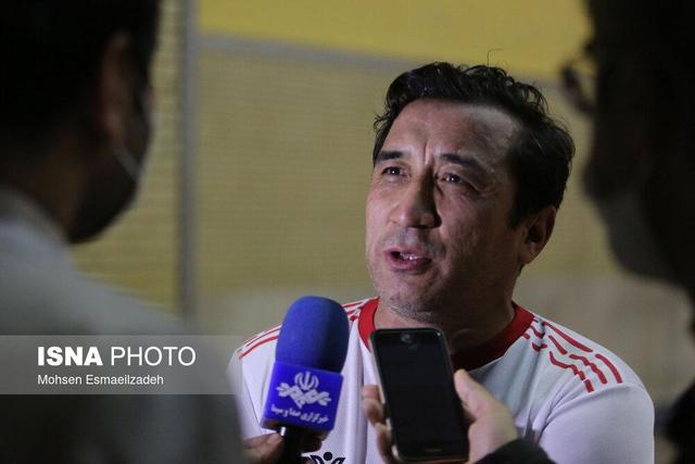 عزیزی: به جواد خیابانی گیر ندهید!/ بیرانوند بینظیرترین پنالتیگیر تاریخ است