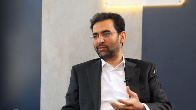 میگن ۲۰ تا باجناق تو بیابونی گرفتار گرگ شده بودند، فریاد میزدند که امان از بی کسی! / کنایه آذری جهرمی درباره عملکرد برخی از اعضا دولت