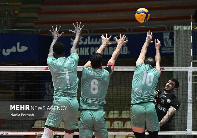 لیگ برتر والیبال - پیکان و رازین پلیمر