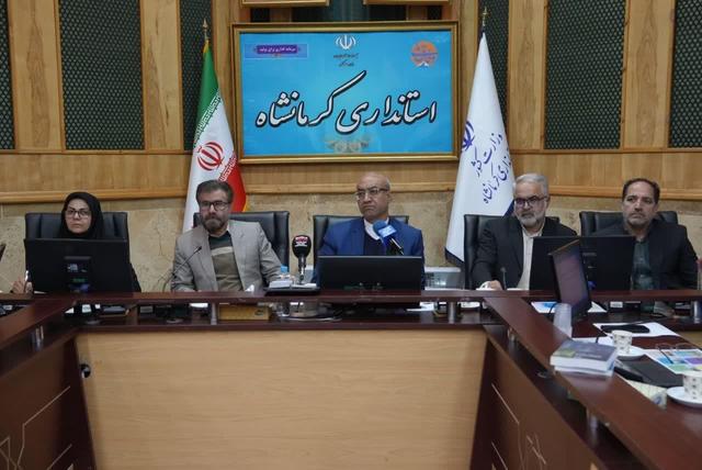 راهاندازی استودیو کتاب اقدامی نوآورانه و کمهزینه/ کتابخانه مرکزی کرمانشاه مطالبه بهحق مردم است