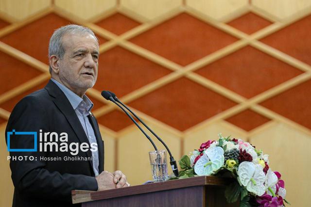 سخنان رییس جمهور در نشست با فعالان اقتصادی استان خراسان جنوبی