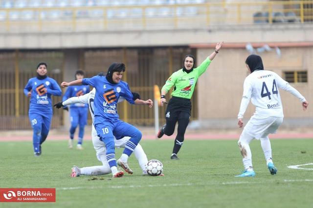 دیدار تیم های فوتبال دختران ایستا البرز - ملوان بندرانزلی