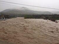 راه ارتباطی ۲۵ روستا و مناطق کوهستانی شهرستان عنبرآباد مسدود شد