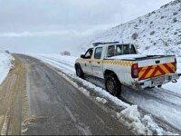 تردد در گردنه‌های برف گیر با احتیاط و سرعت مطمعنه