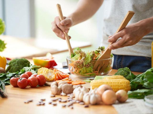 راز سفره‌ها: چگونه غذای ما مسیر زندگی و فرزندانمان را می‌سازد