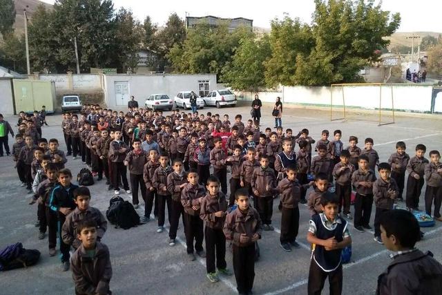 بچهها از مدرسه بریدهاند/ میانگین معدل در کل کشور زیر ۹ است!