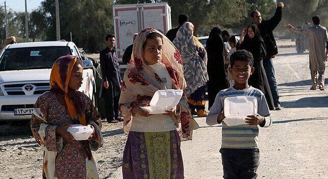 دعوت مسجد امام علی(ع) جاسک به مشارکت در پخت غذای گرم برای سیل‌زدگان