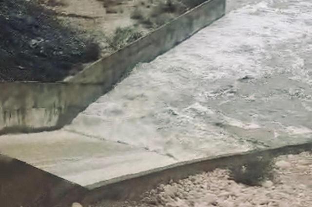 آبگیری کامل سد چلوگهره بندرعباس