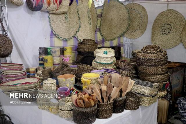 رونق نمایشگاه‌های صنایع دستی ایلام در شهرهای عراق