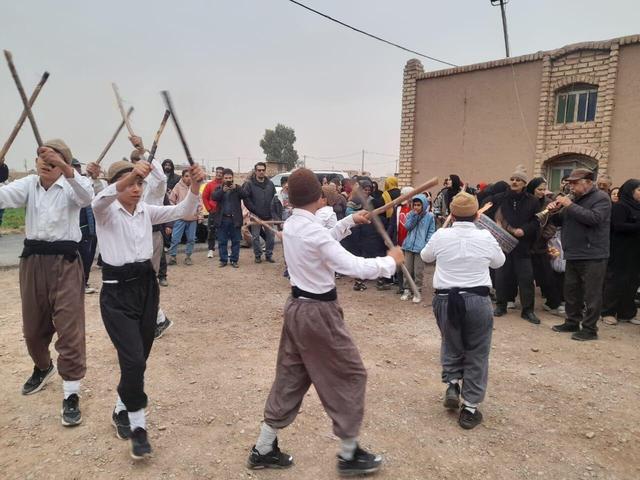 یلدای مهربانی در سَنَرد گرمسار با احیای آیین‌های بومی و تقویت نشاط اجتماعی