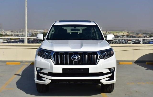 فاصله ابرنجومی قیمت پرادو از دبی تا تهران سوژه شد +عکس