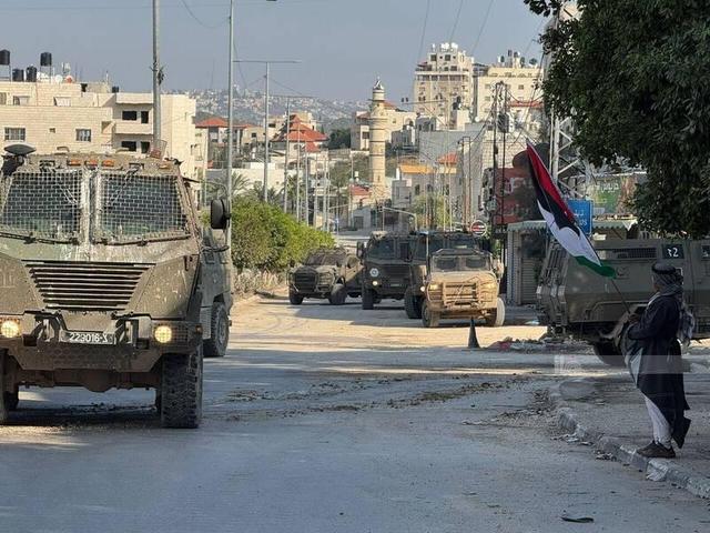 زخمی شدن یک جوان فلسطینی توسط راننده صهیونیست‌ در نابلس+ فیلم