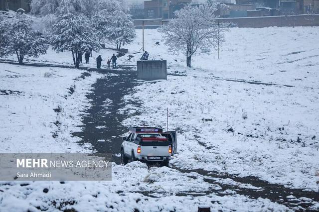 فیلم/ شدت بارش برف در مشهد