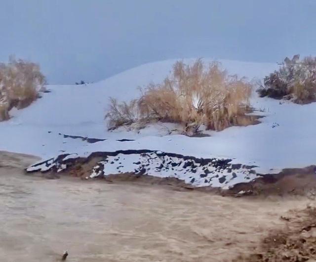 غوغای برف و سیلاب همزمان در این نقطه از ایران؛ نادرترین پدیده بارش‌ها در کشور اتفاق افتاد