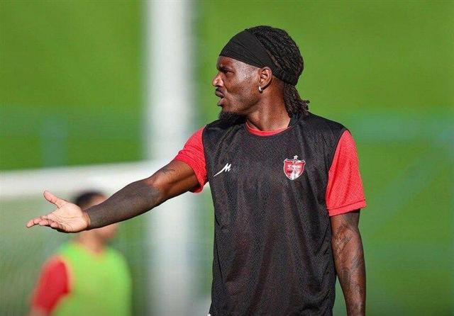 بیفوما؛ از بمب نقلوانتقالات تا نیمکتنشین پرحاشیه!