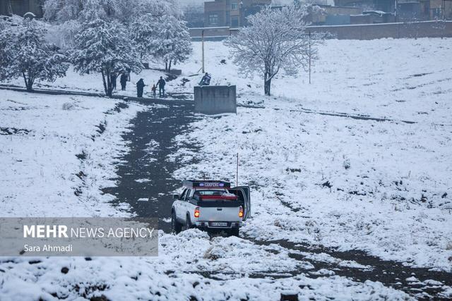 روز برفی مشهد با یک فوتی و ۳۲۰ عملیات آتش‌نشانی به ثبت رسید