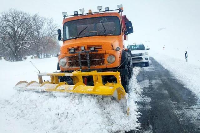 میقانی: بیش از ۲ هزار کیلومتر از محورهای خراسان شمالی برف‌روبی شد
