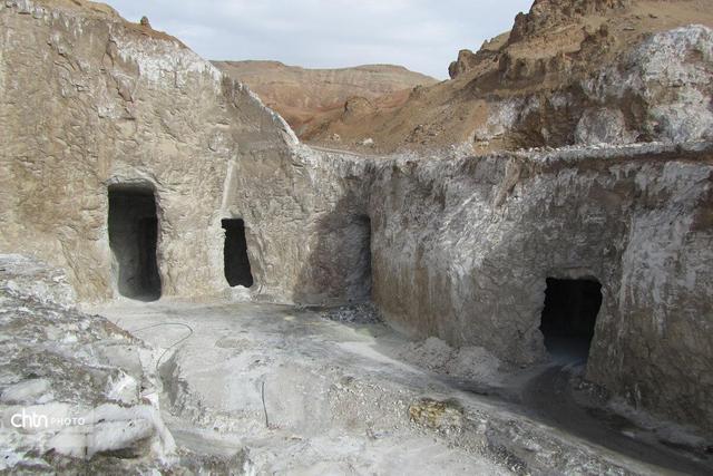 آبگیرهای جادویی نمکی معادن گرمسار