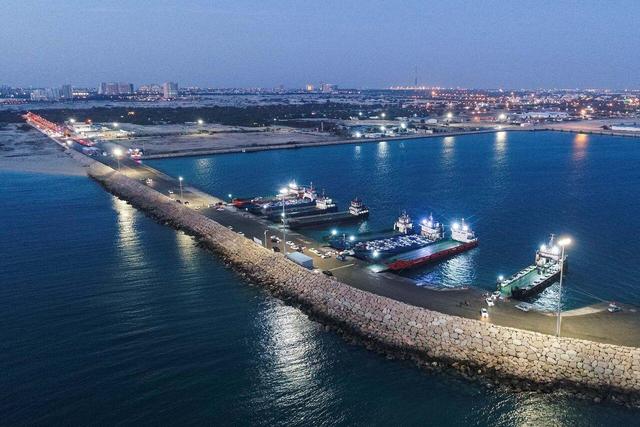 مسیرهای دریایی کیش برای روز یکشنبه بسته اعلام شد