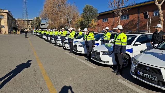 همراهی پلیس و دستگاه های امدادی البرز با مسافران زمستان