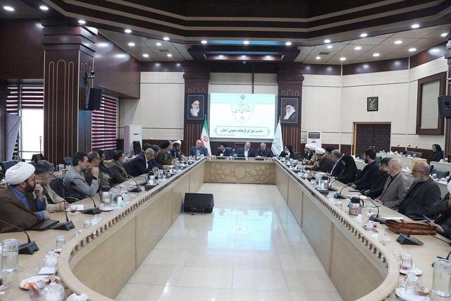 تبیین و نهادینه سازی ارزش های انقلاب اسلامی با حضور مؤثر و مستمر مردم