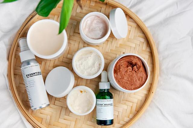 مراقبت افراطی؛ تهدیدی پنهان برای پوست نوجوانان