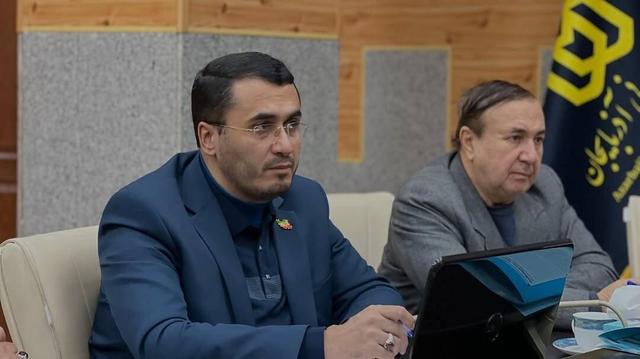 جلسه بررسی مسائل دانشگاه شهید مدنی با حضور نمایندگان تبریز /دیدار متفکرآزاد با ایوب نصیری